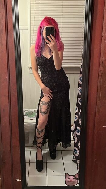 Full leaked Rottedgoth page private onlyfans photo
