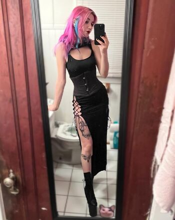 Full leaked Rottedgoth page private onlyfans photo