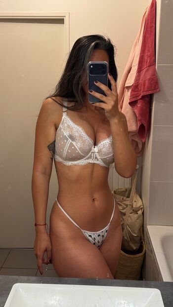 Full leaked S asha page private onlyfans photo