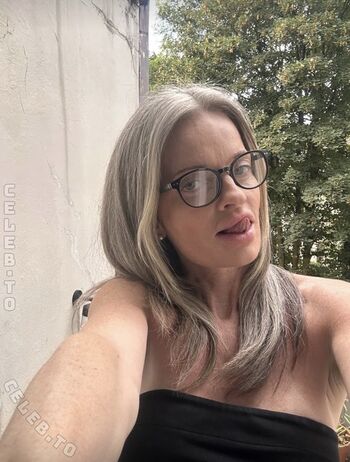 Full leaked Sabdeluxe private onlyfans photo