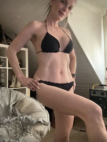 Full leaked Sabdeluxe private onlyfans photo