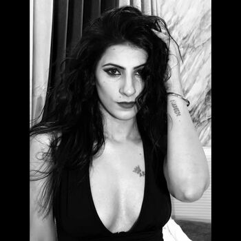 Full leaked Sadia khan private onlyfans photo