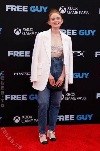 Full leaked Sadie sink page private onlyfans photo