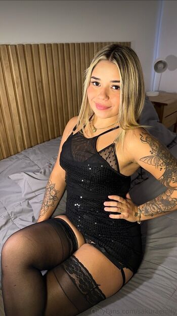 Full leaked Sakuraemily private onlyfans photo