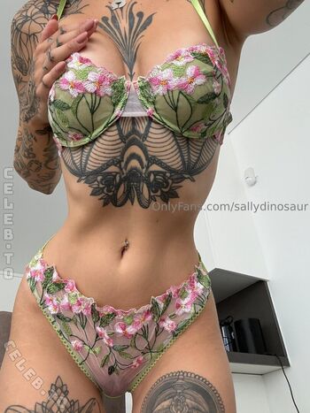 Full leaked Sallydinosaur page private onlyfans photo