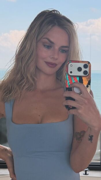 Full leaked Samara weaving page private onlyfans photo