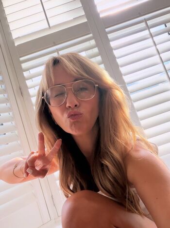 Full leaked Samia ghadie private onlyfans photo