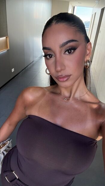 Full leaked Samira noureddine page private onlyfans photo