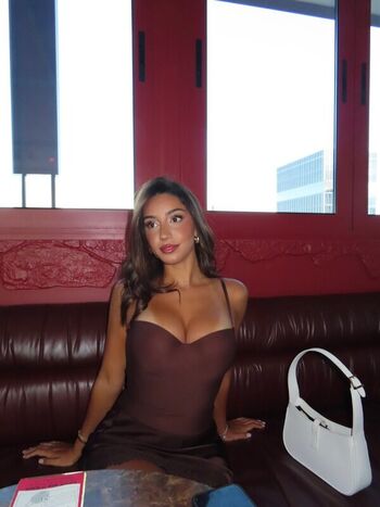 Full leaked Samira noureddine page private onlyfans photo