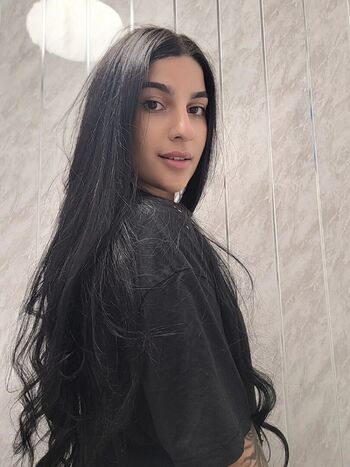 Full leaked Samira private onlyfans photo
