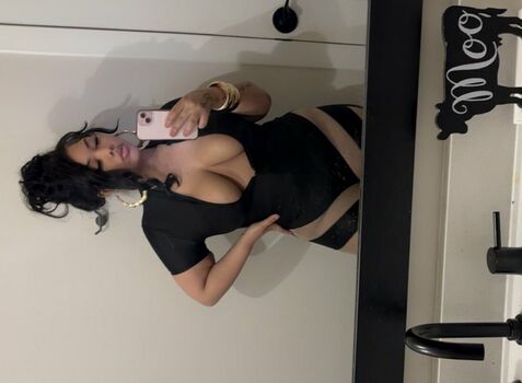 Full leaked Samxria private onlyfans photo