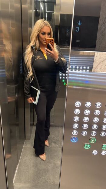 Full leaked Sara blake cheek private onlyfans photo