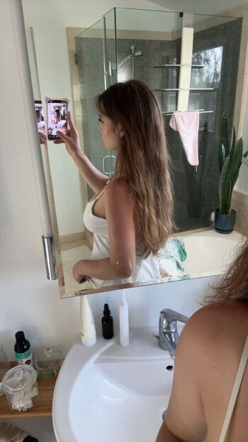 Full leaked Sara dobrik page private onlyfans photo