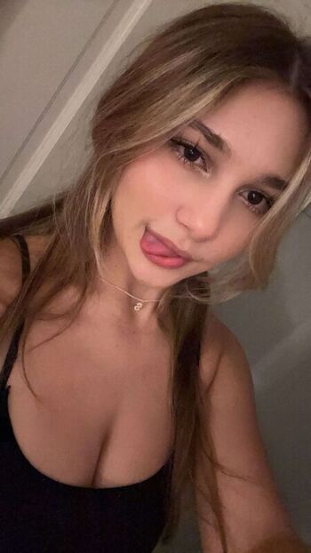 Full leaked Sara dobrik page private onlyfans photo