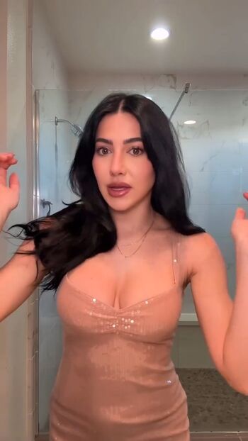 Full leaked Sara hesri page private onlyfans photo