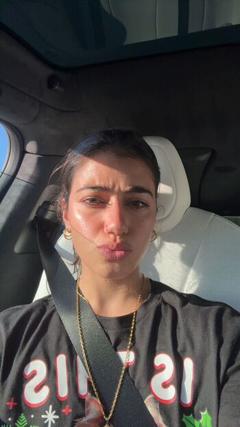 Full leaked Sara saffari page private onlyfans photo