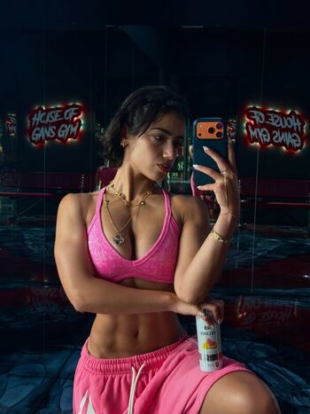Full leaked Sara saffari page private onlyfans photo