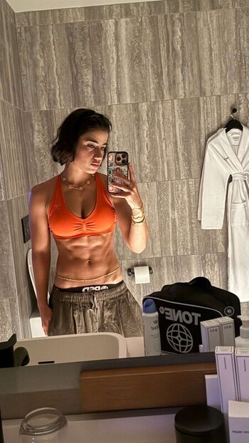 Full leaked Sara saffari page private onlyfans photo