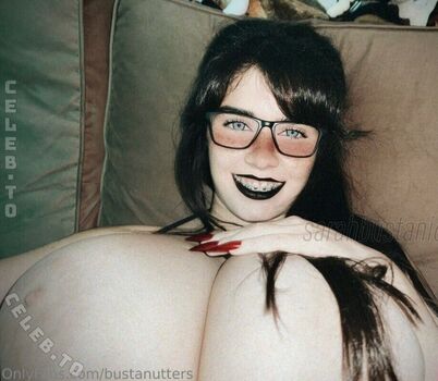 Full leaked Sarah bustani page private onlyfans photo