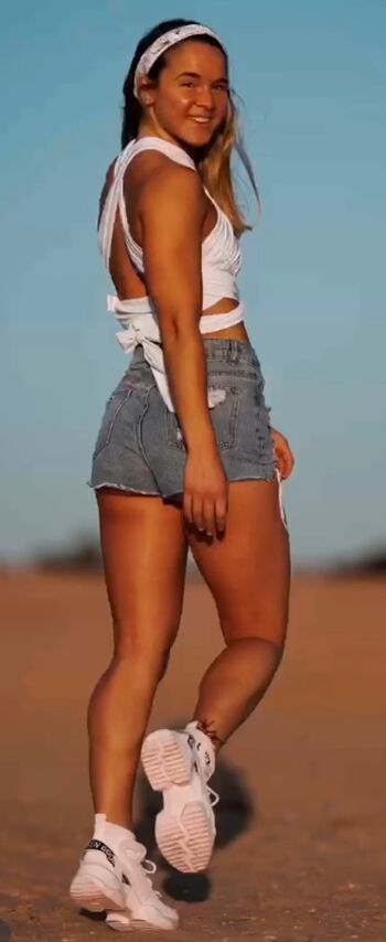 Full leaked Sarah dorough page private onlyfans photo