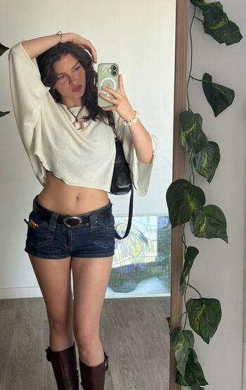Full leaked Sarahhbl private onlyfans photo