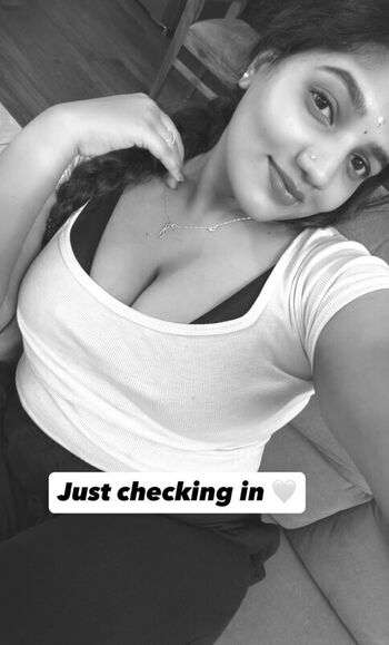 Full leaked Saranya santhosh private onlyfans photo
