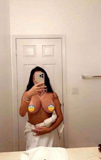 Full leaked Sariixo  page private onlyfans photo