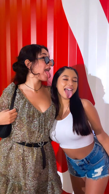 Full leaked Sariixo  page private onlyfans photo