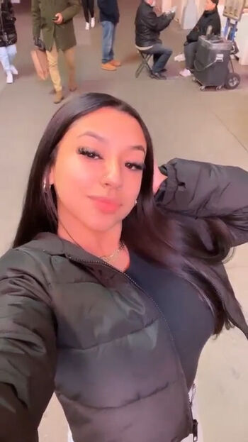 Full leaked Sariixo private onlyfans photo