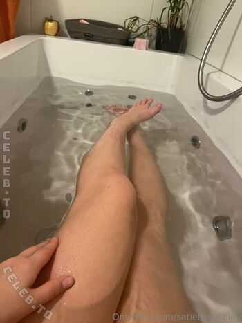 Full leaked Satiellacosplay private onlyfans photo