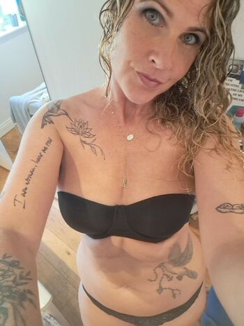 Full leaked Scarlet wilde private onlyfans photo