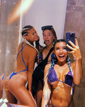 Full leaked Selena rivers private onlyfans photo