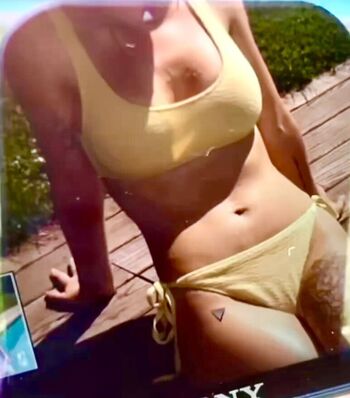 Full leaked Shauna dewit page private onlyfans photo