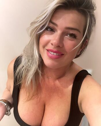 Full leaked Simona romano private onlyfans photo