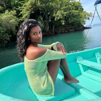 Full leaked Simone ashley page private onlyfans photo