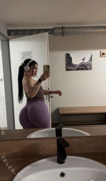 Full leaked Sinarwtz page private onlyfans photo