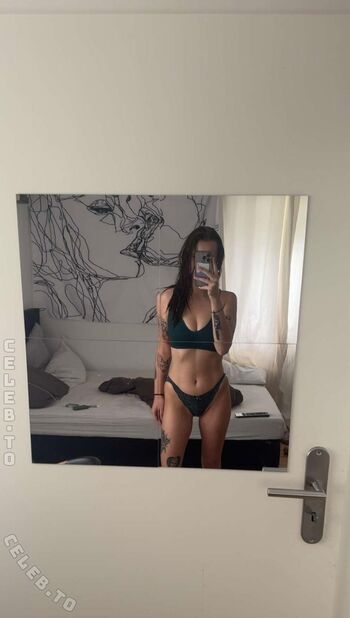 Full leaked Sinonskinn private onlyfans photo