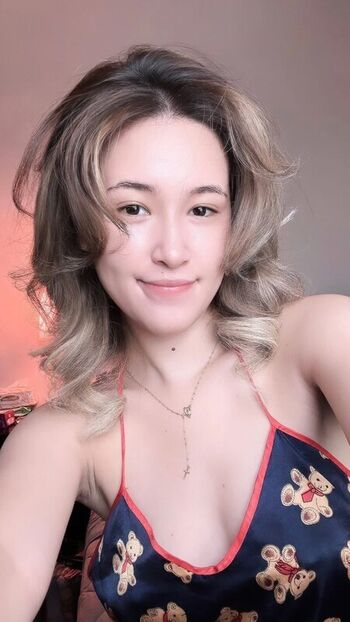 Full leaked Skwid private onlyfans photo