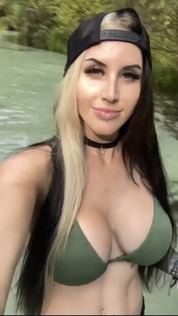 Full leaked Sky kinz page private onlyfans photo