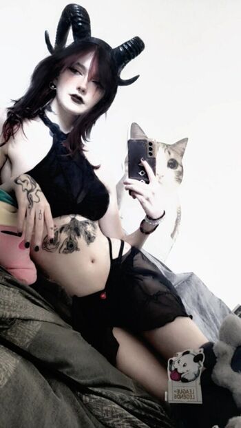 Full leaked Smltiddymthgf private onlyfans photo