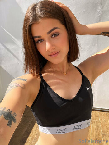 Full leaked Sofialaroche private onlyfans photo