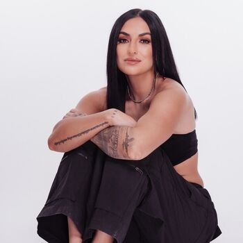 Sonya Deville