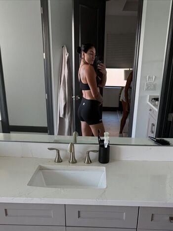 Sonya Deville