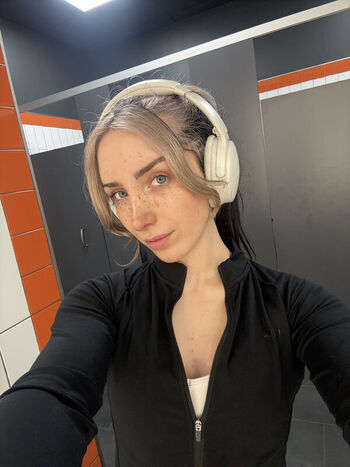 Full leaked Sophie burrell private onlyfans photo