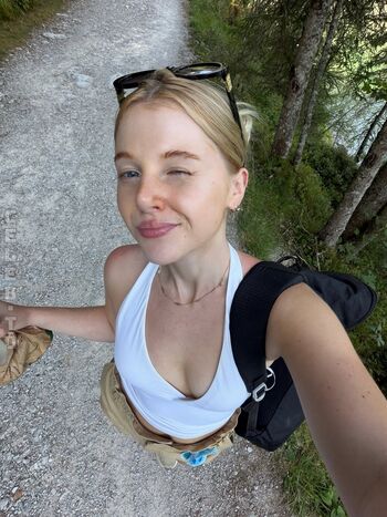 Full leaked Staskastefi private onlyfans photo