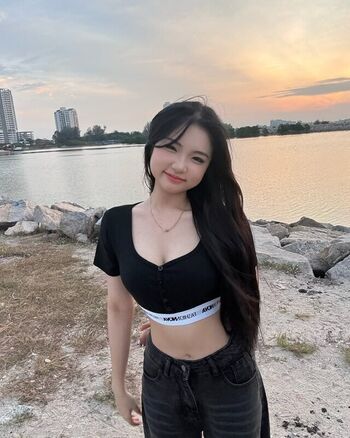Full leaked Stephanie chua page private onlyfans photo