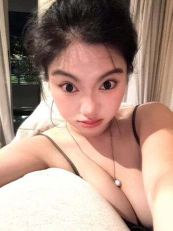 Full leaked Strawbeary th page private onlyfans photo