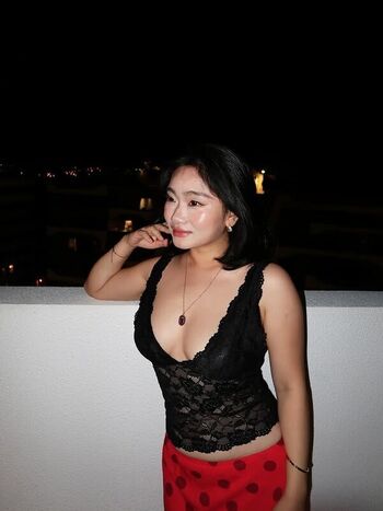 Full leaked Strawbeary th page private onlyfans photo