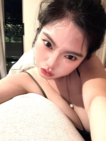 Full leaked Strawbeary th page private onlyfans photo