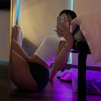 Full leaked Sua lee private onlyfans photo